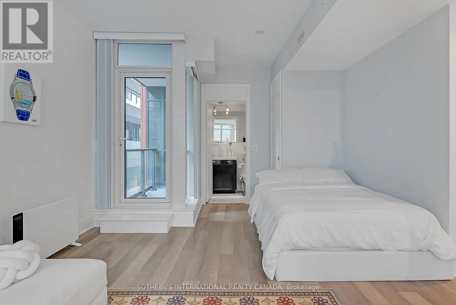 315 - 32 DAVENPORT ROAD
