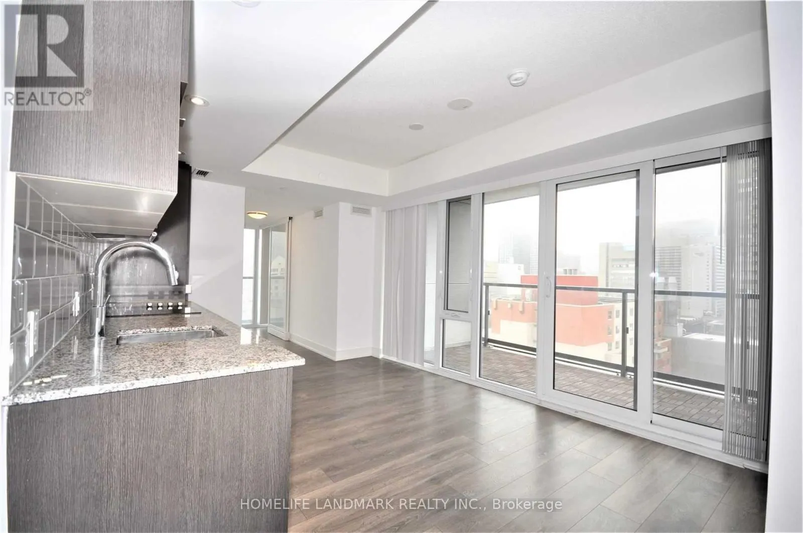 1111 - 89 MCGILL STREET