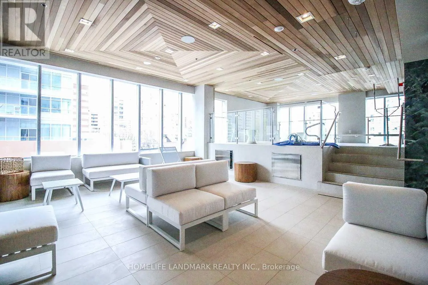 1111 - 89 MCGILL STREET