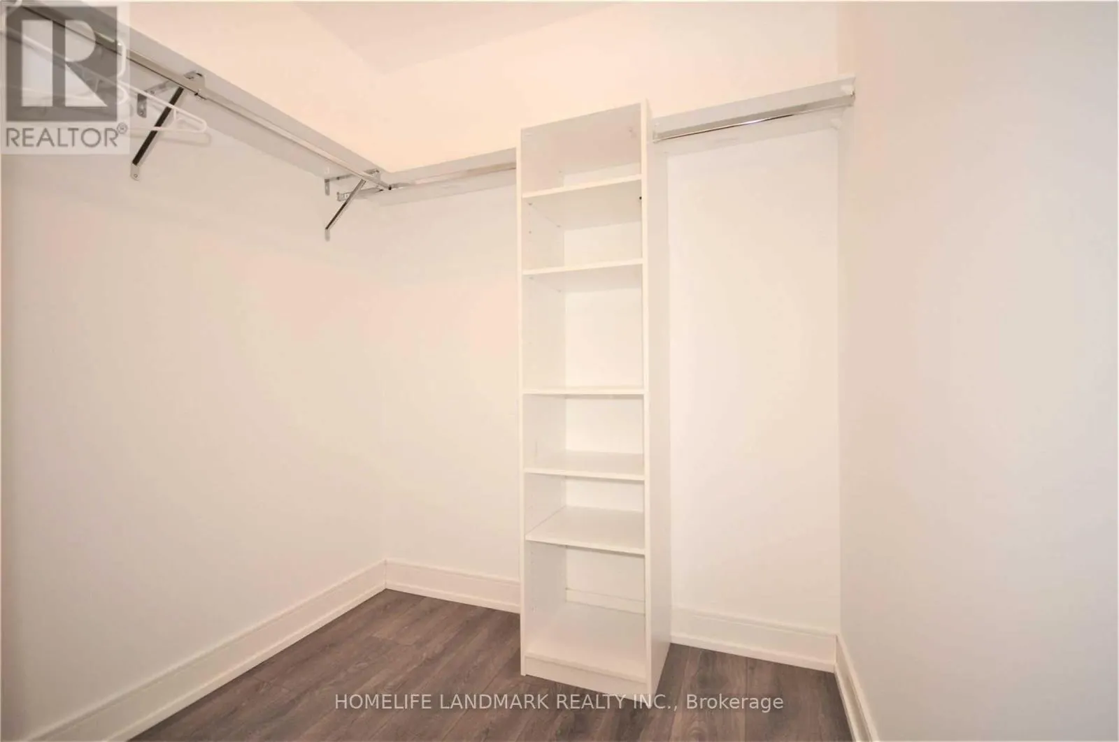 1111 - 89 MCGILL STREET