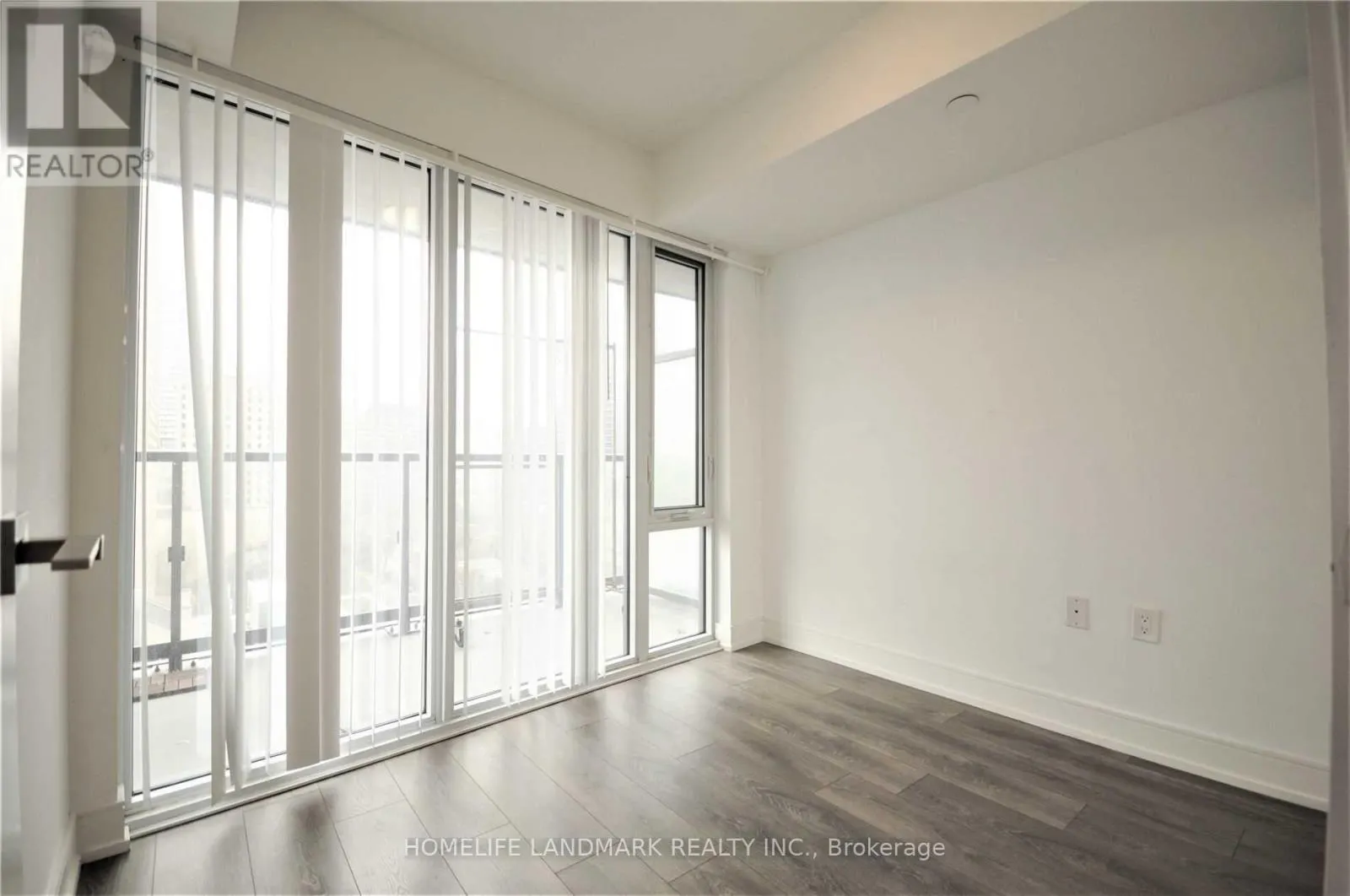 1111 - 89 MCGILL STREET