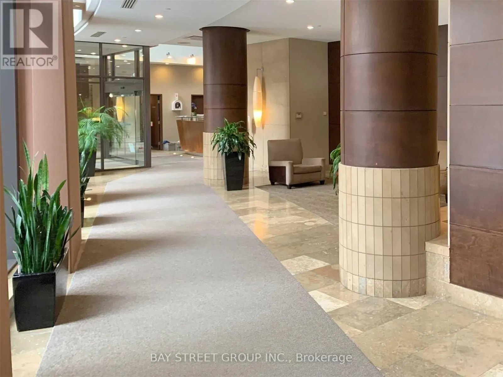 1107 - 5 NORTHTOWN WAY