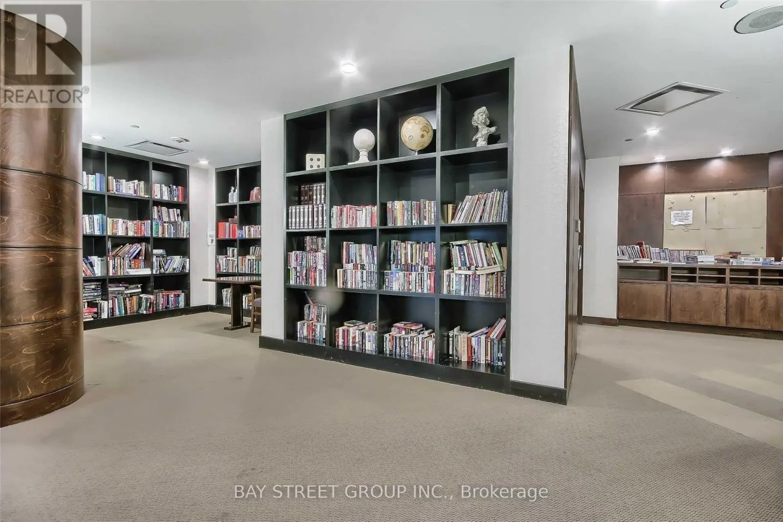 1107 - 5 NORTHTOWN WAY