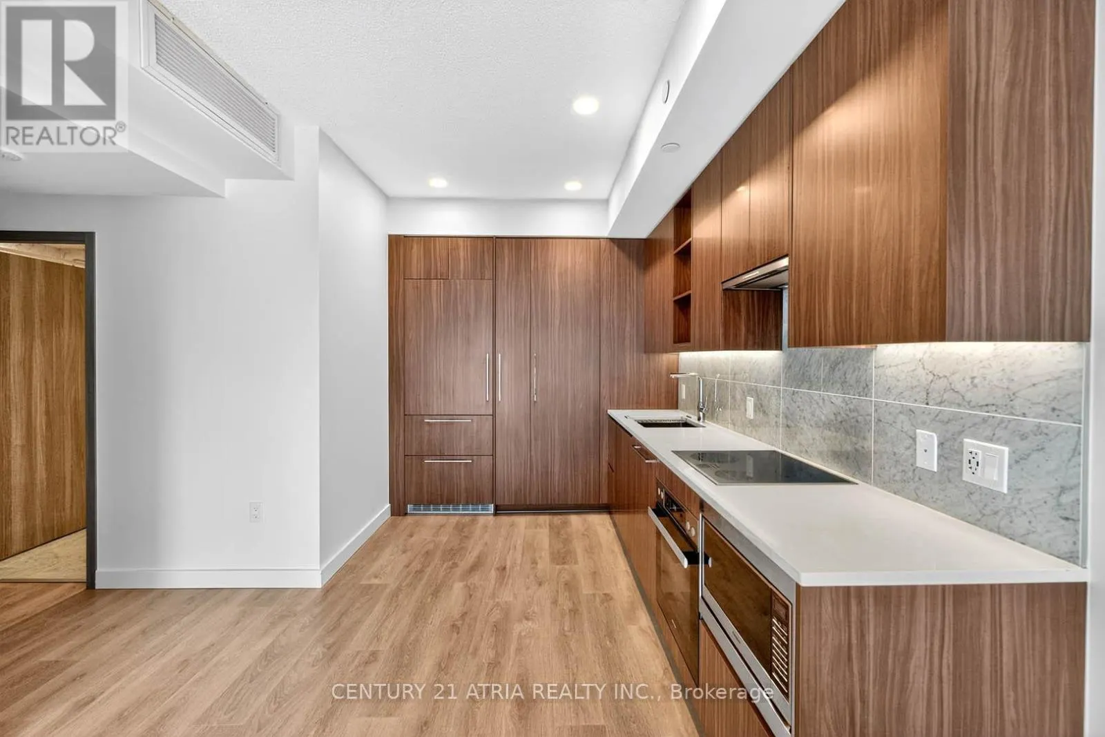 2312 - 95 MCMAHON DRIVE