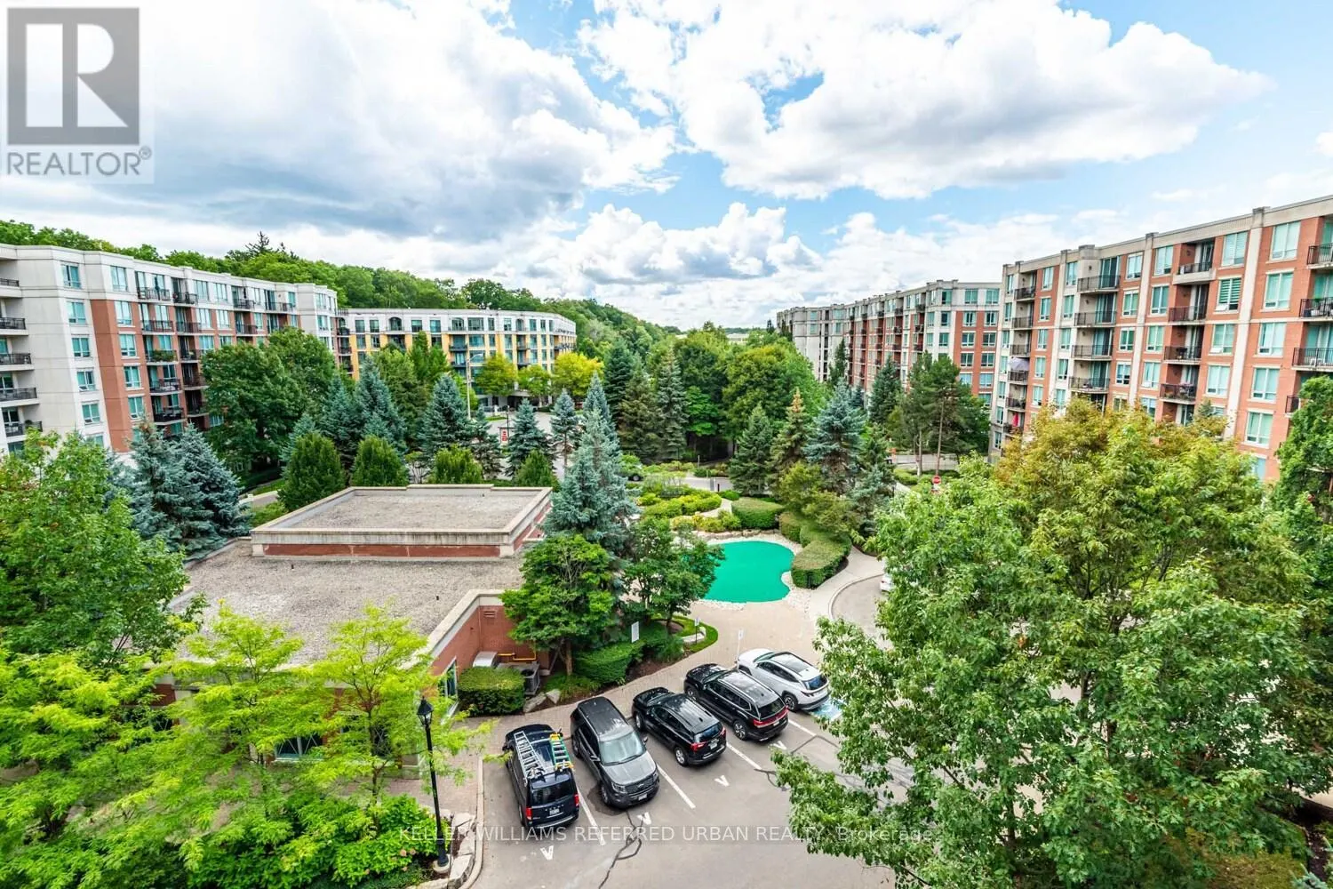 721 - 28 WILLIAM CARSON CRESCENT