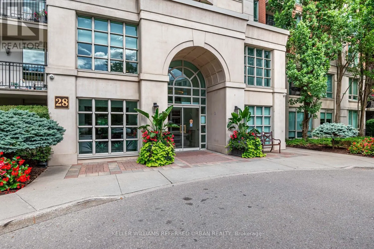 721 - 28 WILLIAM CARSON CRESCENT