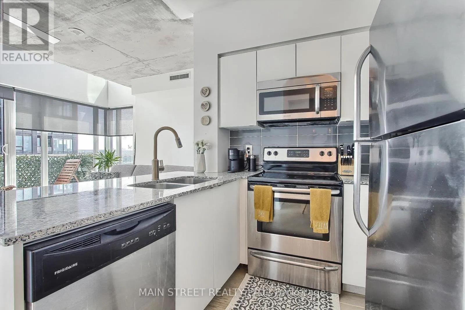 1213 - 150 EAST LIBERTY STREET