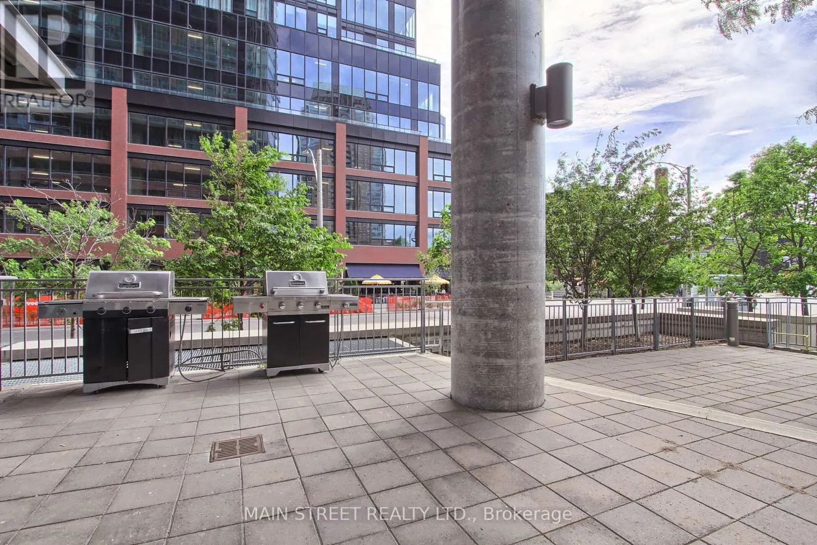 1213 - 150 EAST LIBERTY STREET