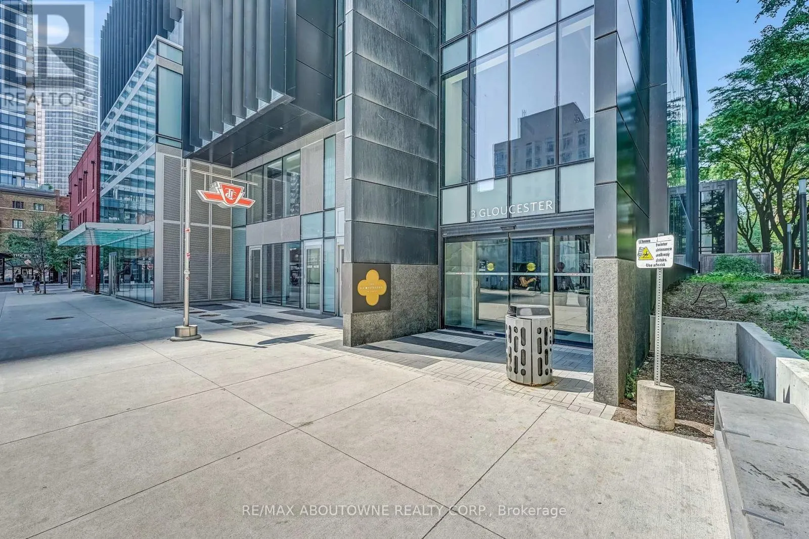1802 - 3 GLOUCESTER STREET