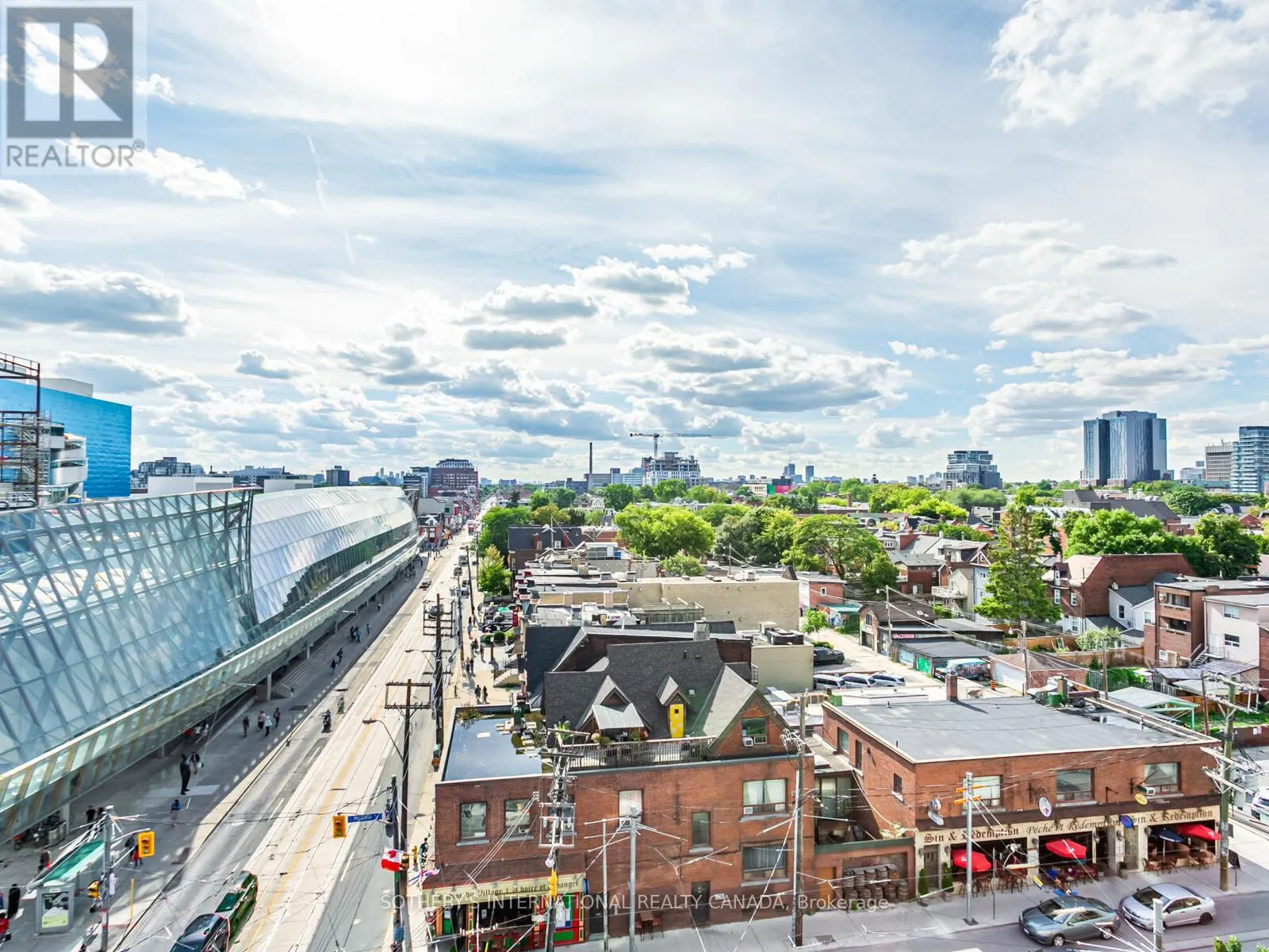 610 - 292 DUNDAS STREET W