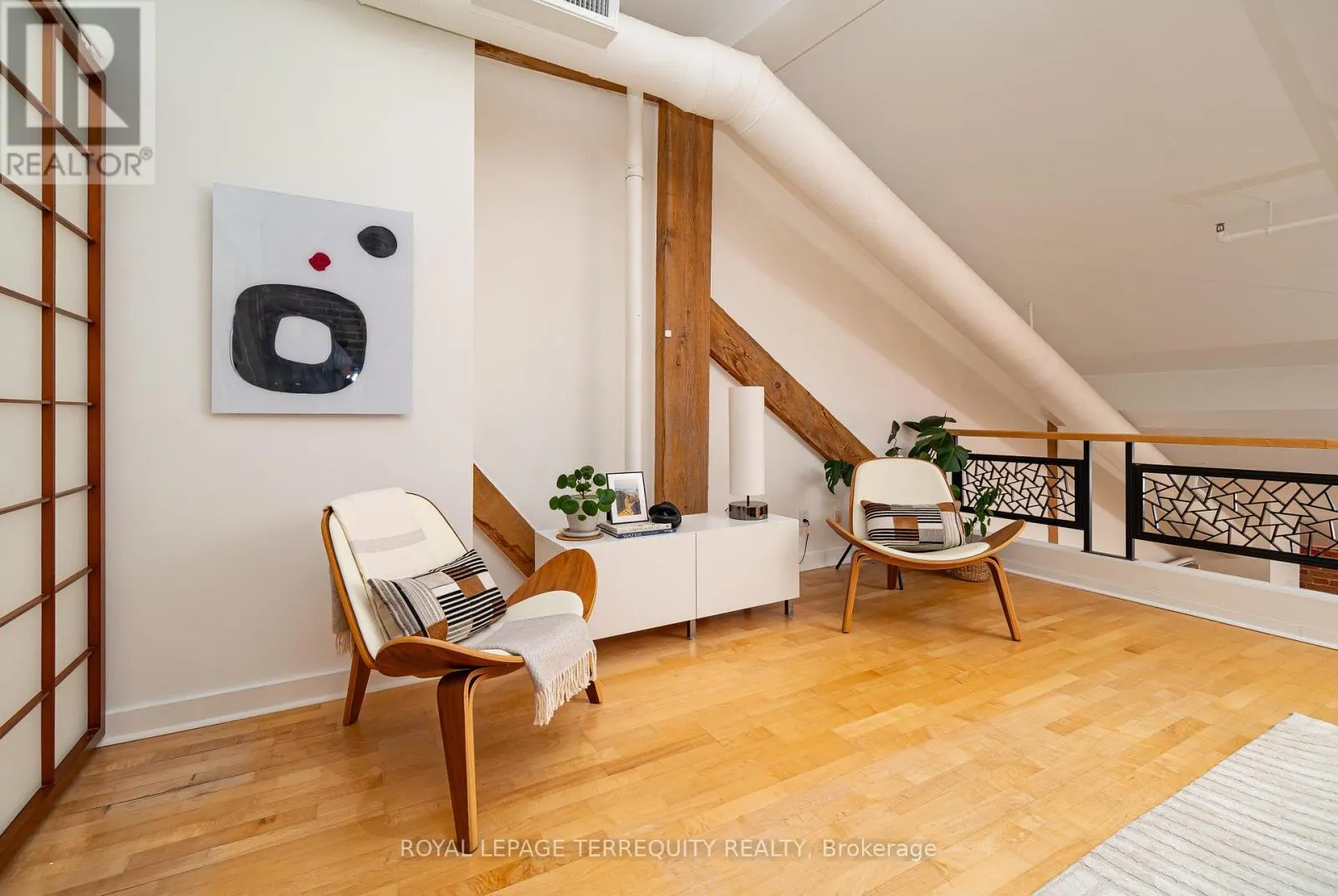 409 - 81 FRONT STREET E