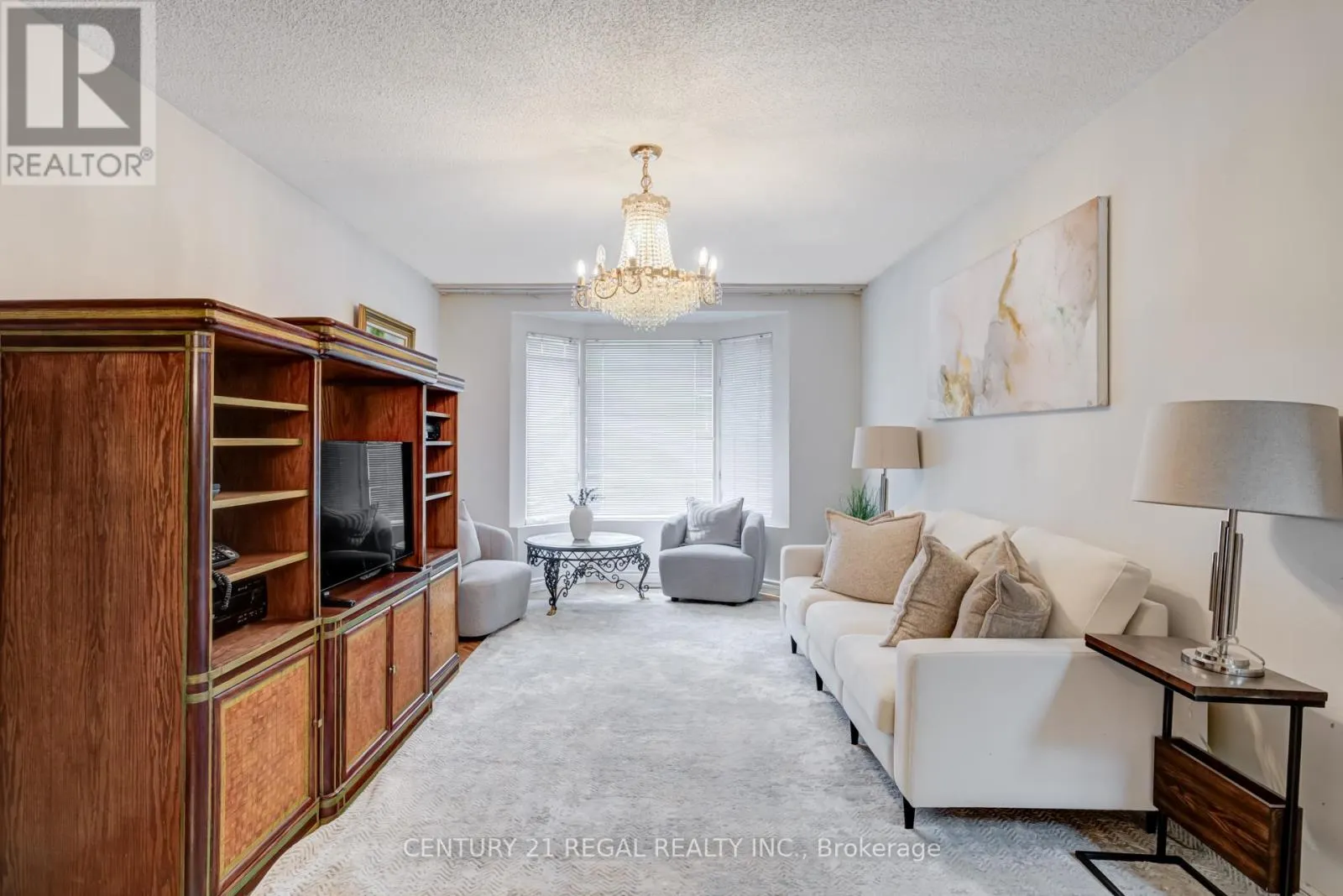 52 RANEE AVENUE