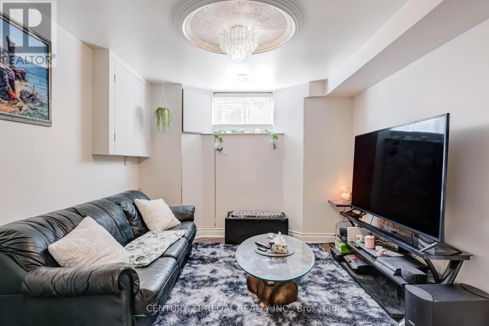 52 RANEE AVENUE