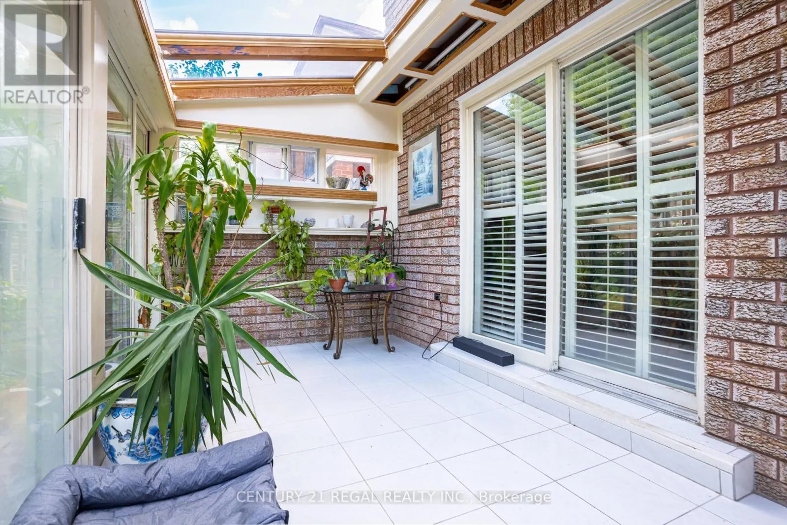 52 RANEE AVENUE