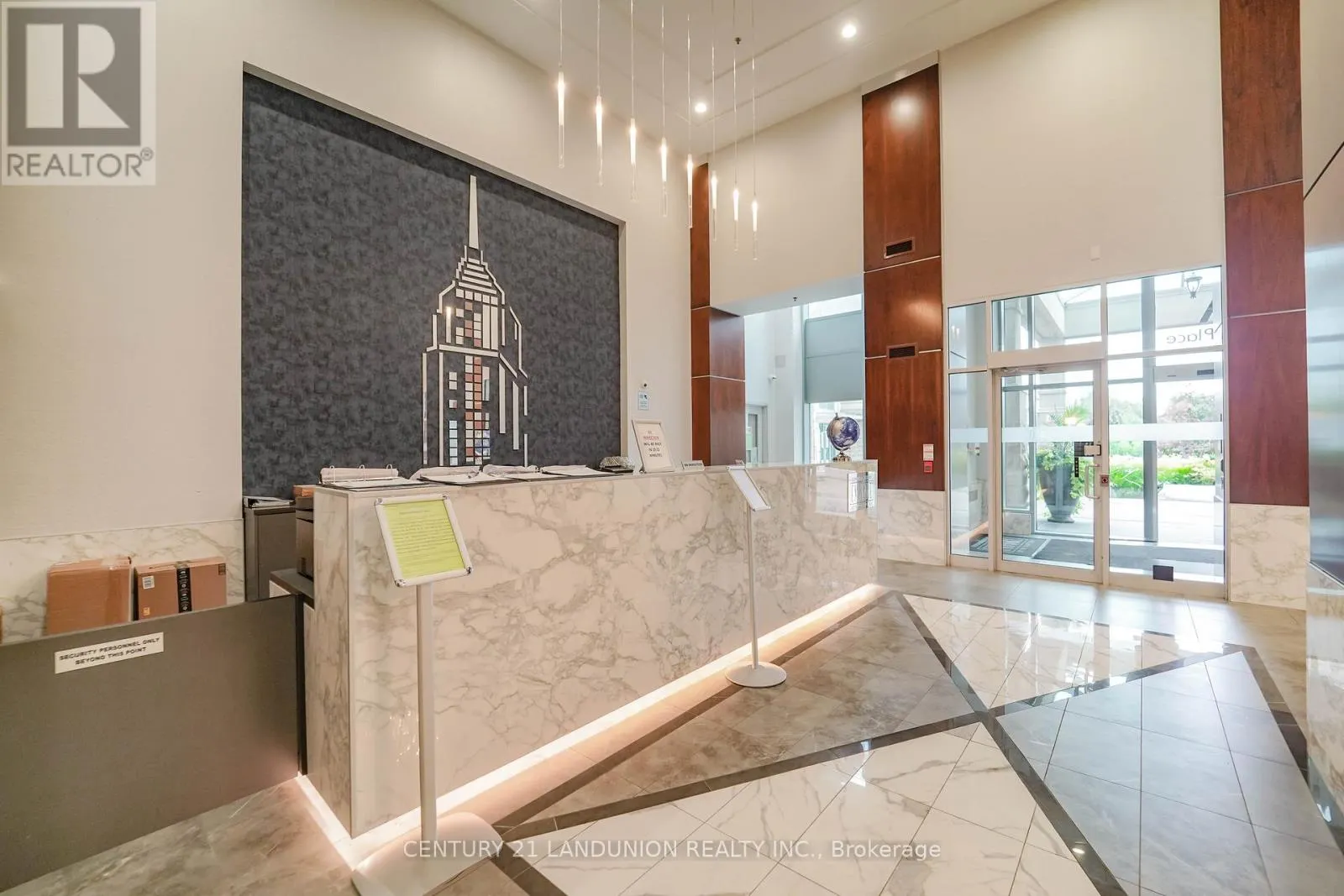 GV109 - 38 KENASTON GARDENS
