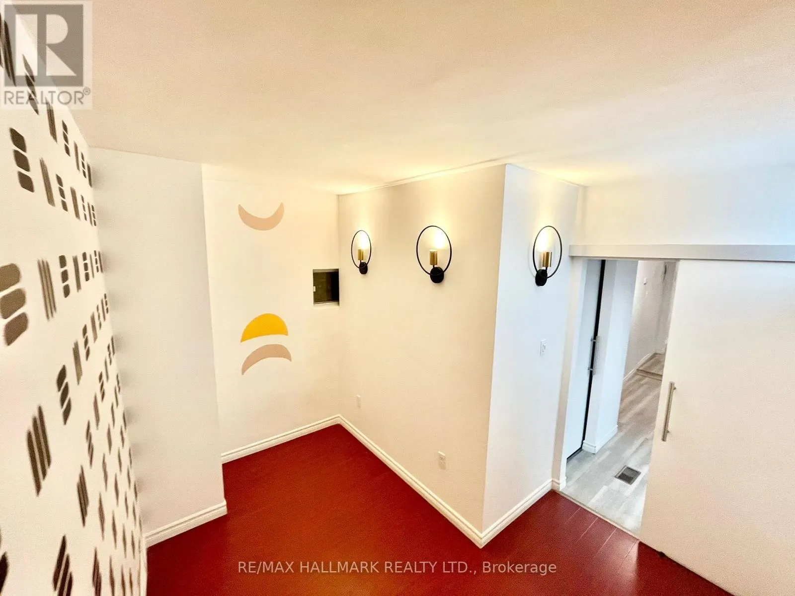 MAIN - 866 BATHURST STREET
