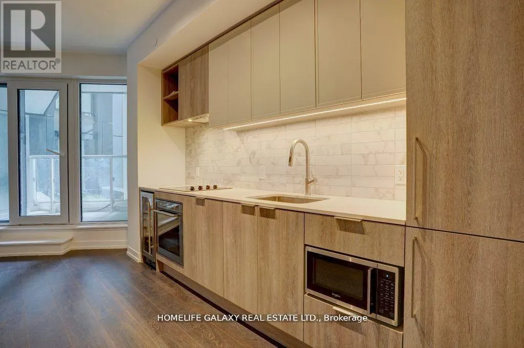 307 - 2020 BATHURST STREET