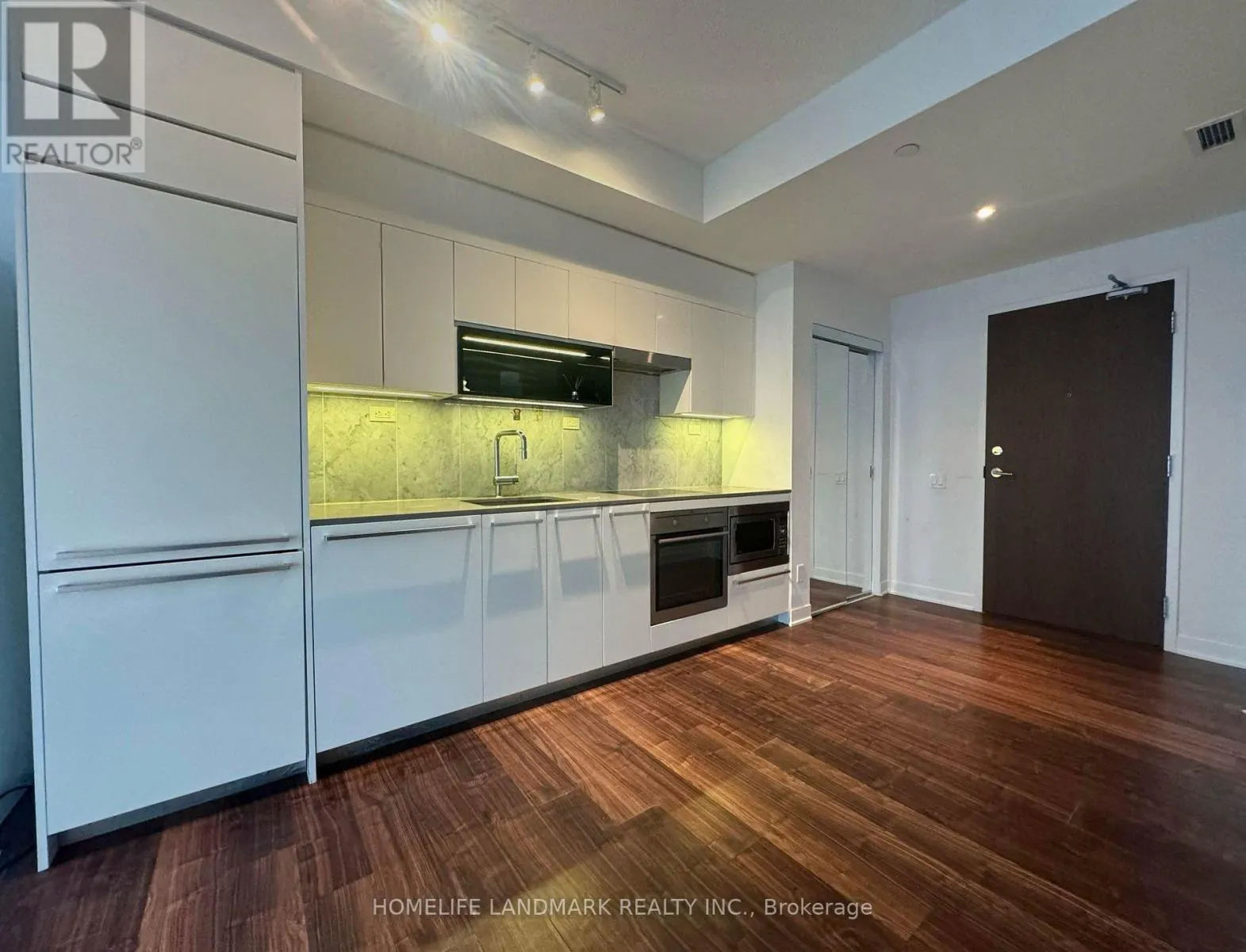 608 - 90 QUEENS WHARF ROAD