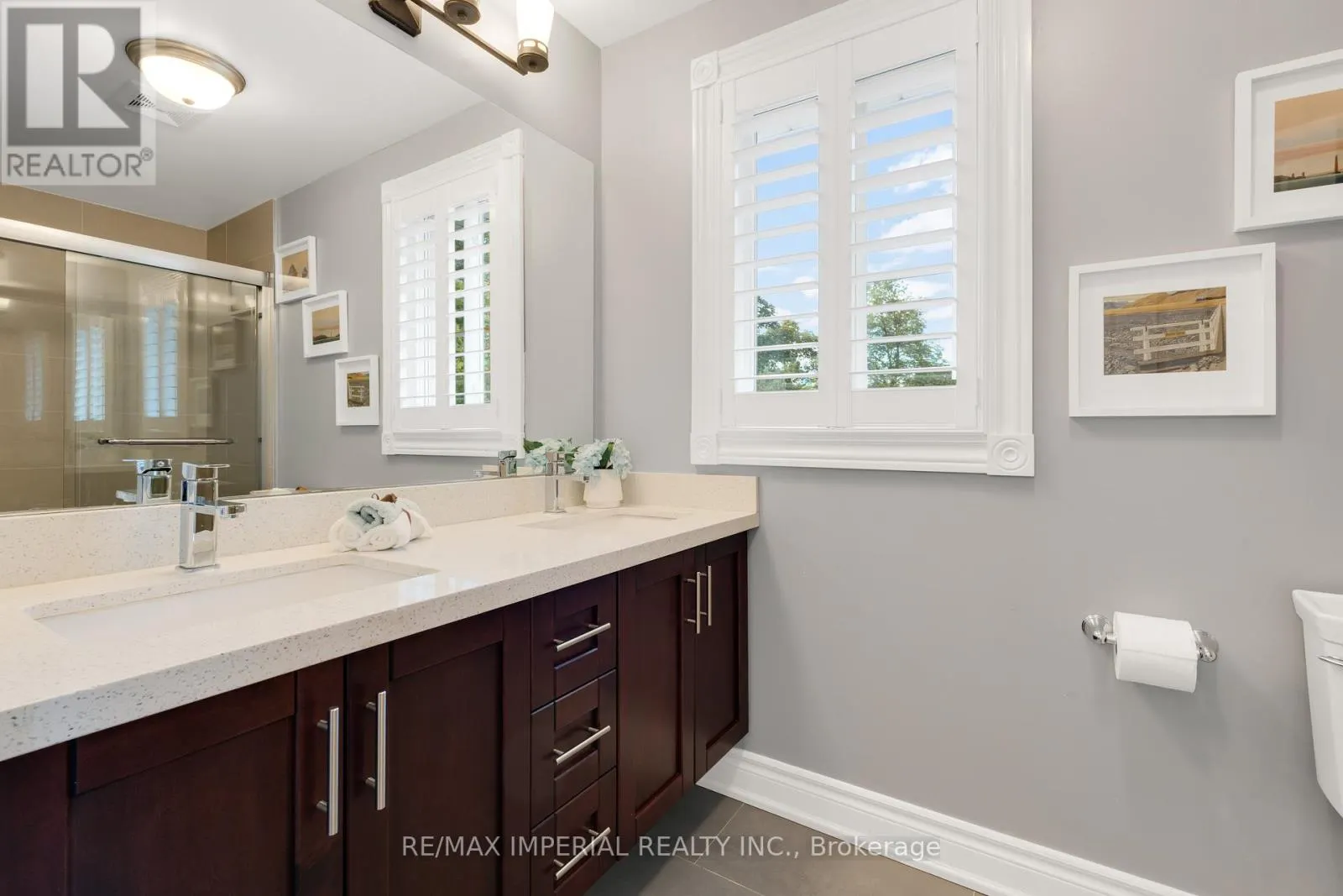 263 UPPER HIGHLAND CRESCENT