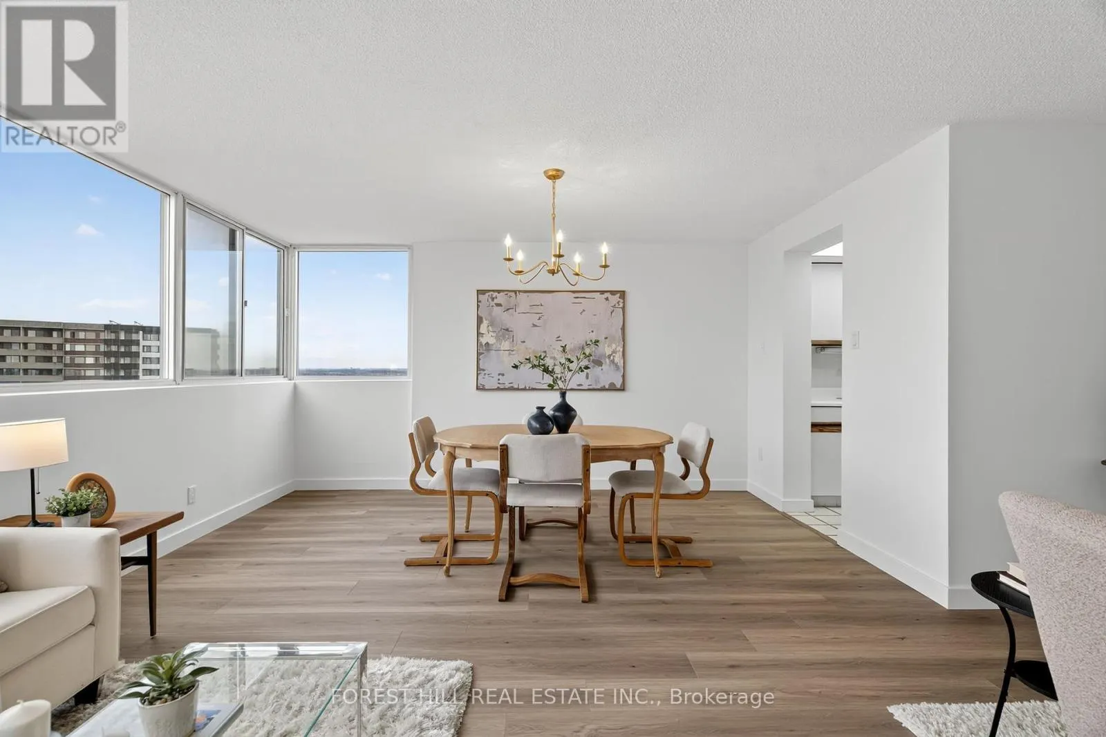 1802 - 80 ANTIBES DRIVE