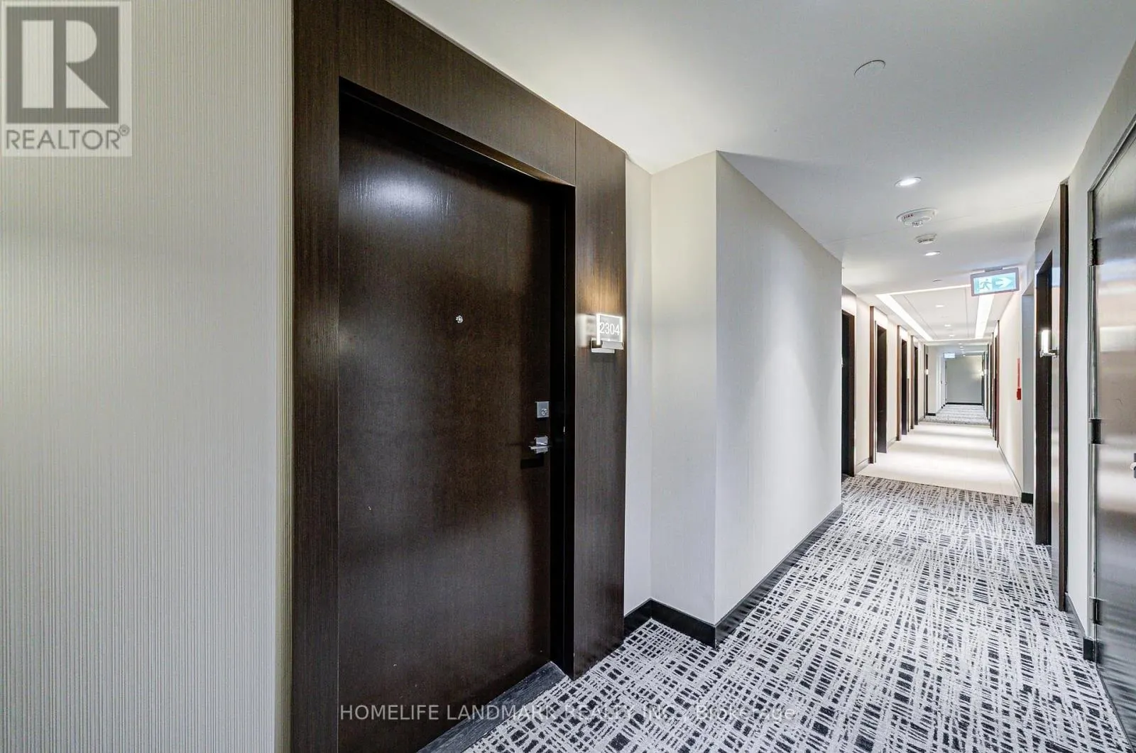 2304 - 2221 YONGE STREET