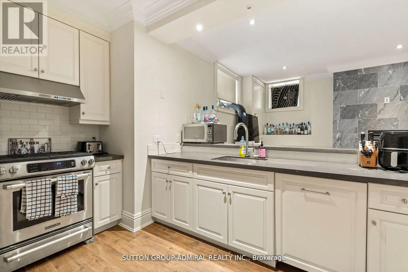 15 HIGHBOURNE ROAD