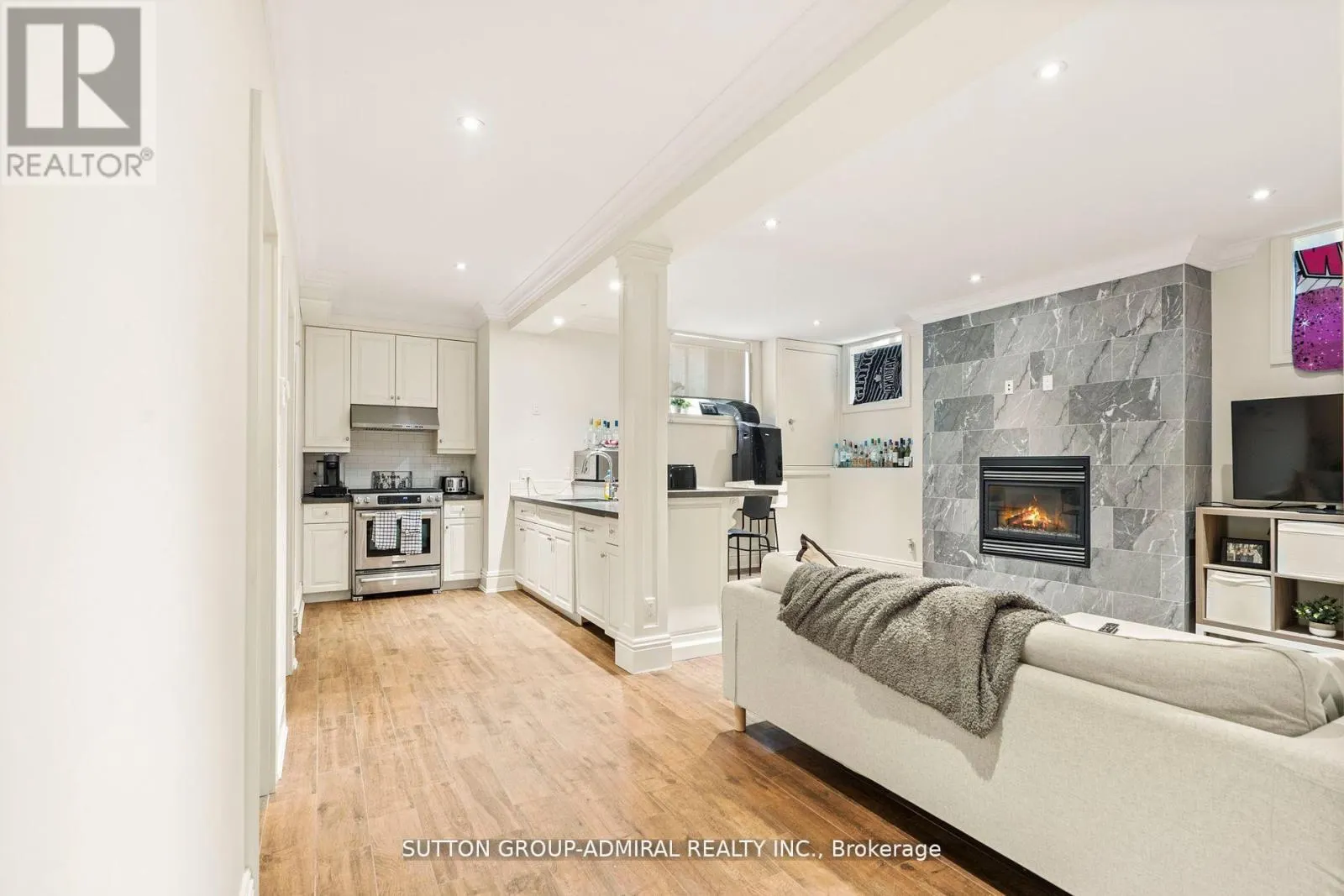 15 HIGHBOURNE ROAD