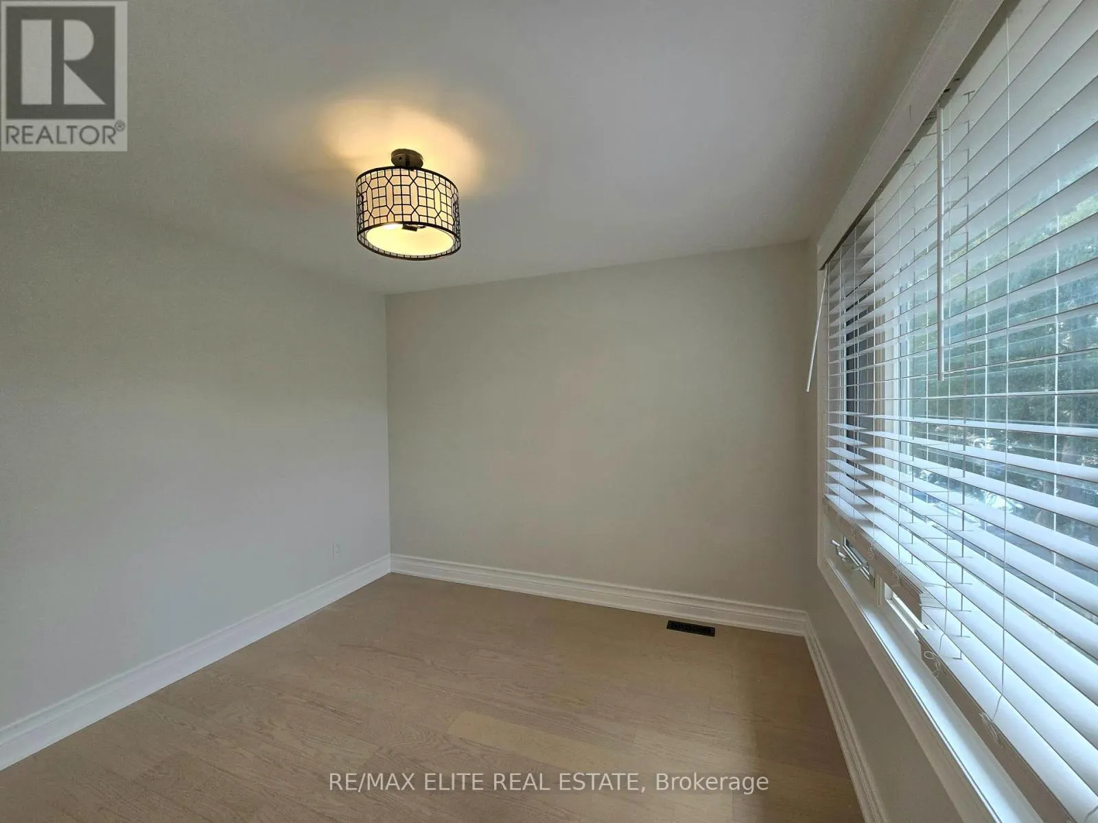 UPPER - 38 AMBROSE ROAD