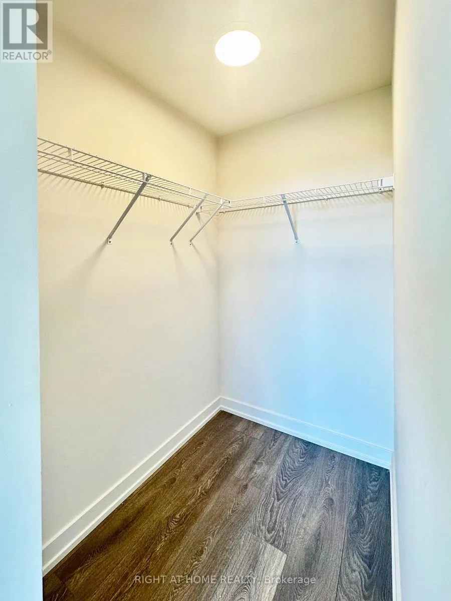 1407 - 181 STERLING ROAD