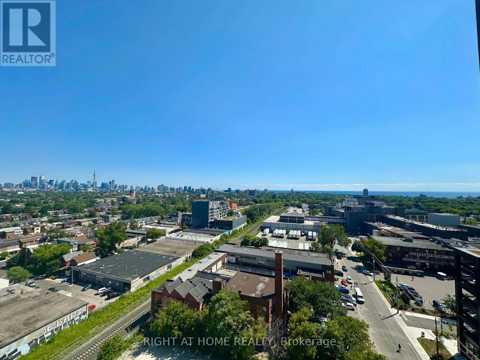 1407 - 181 STERLING ROAD