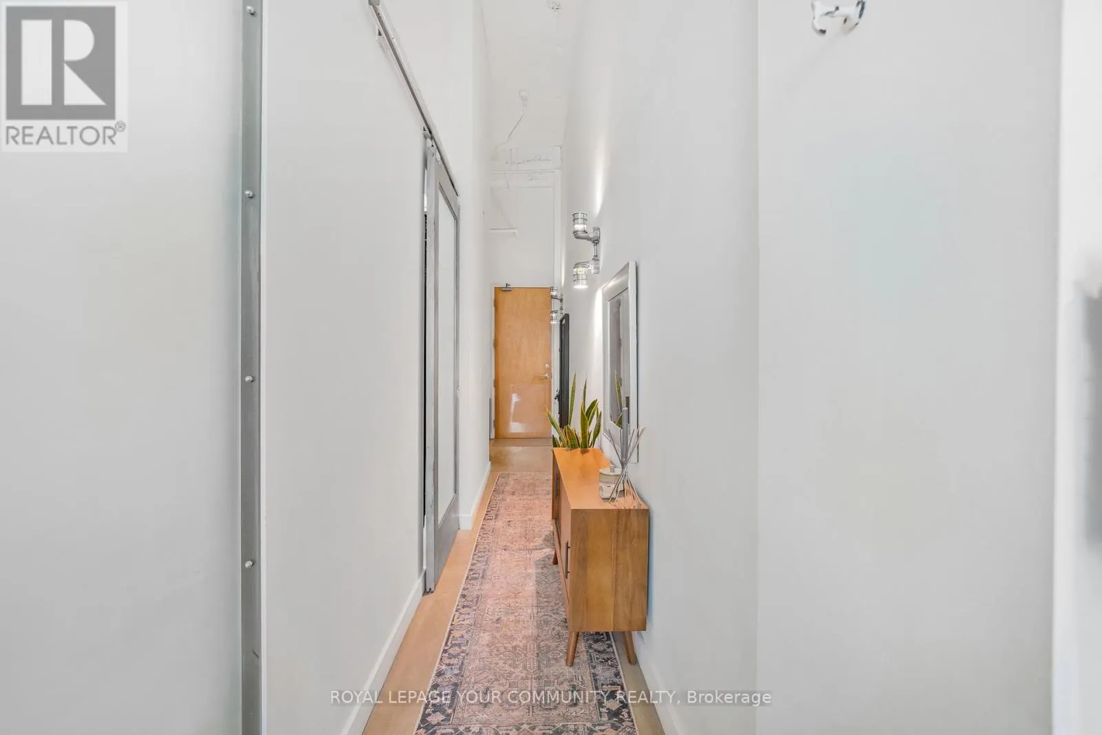 504 - 135 DALHOUSIE STREET