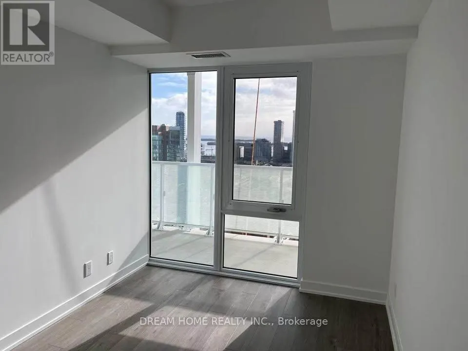 88 QUEEN STREET E