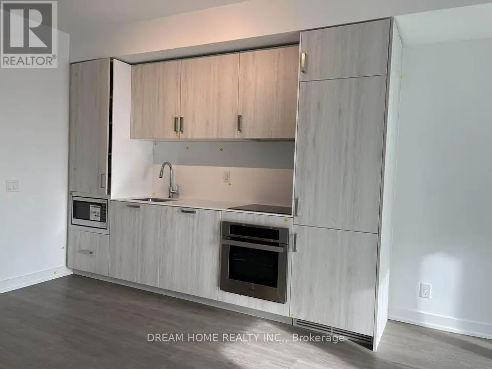 88 QUEEN STREET E