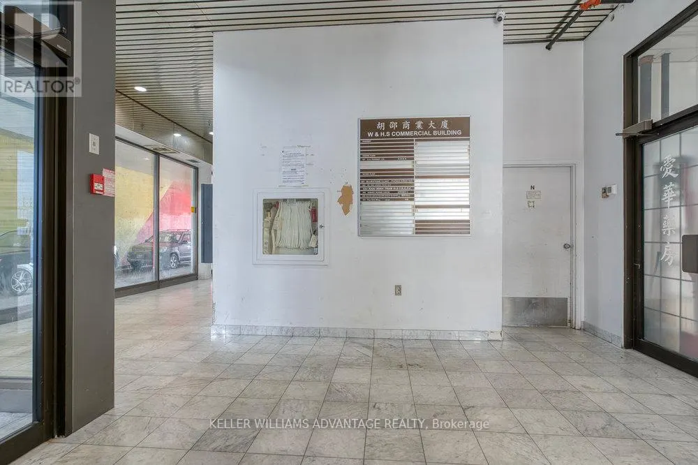BASEMENT - 302 SPADINA AVENUE