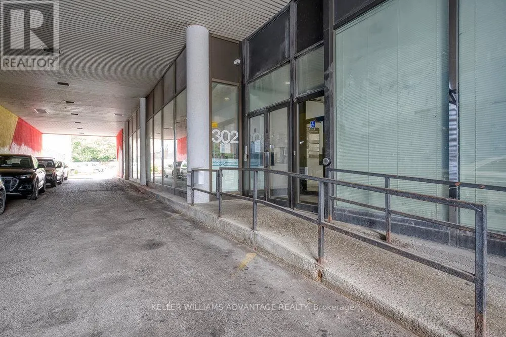 BASEMENT - 302 SPADINA AVENUE