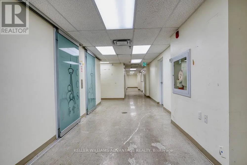 BASEMENT - 302 SPADINA AVENUE