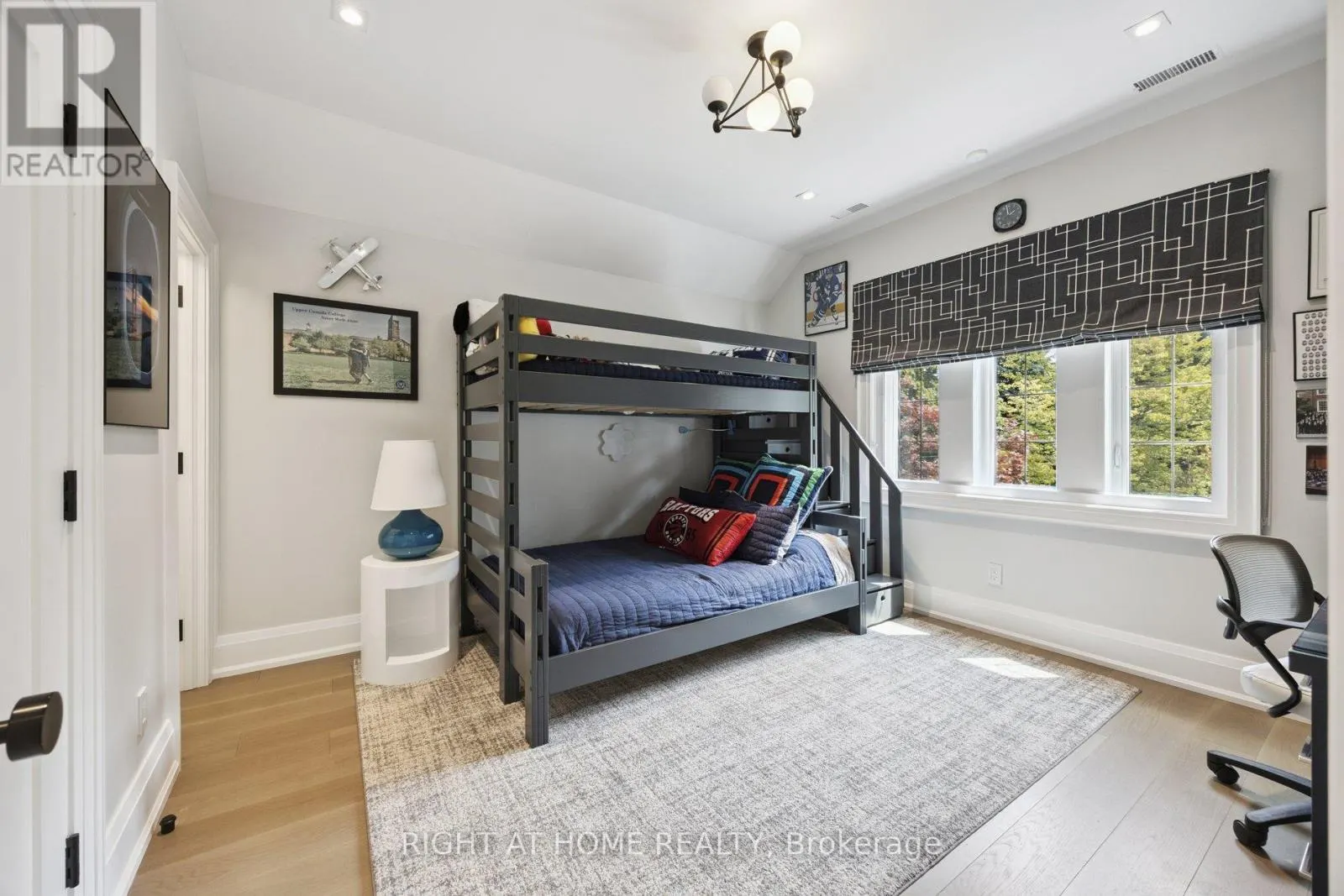 12 MILLBANK AVENUE