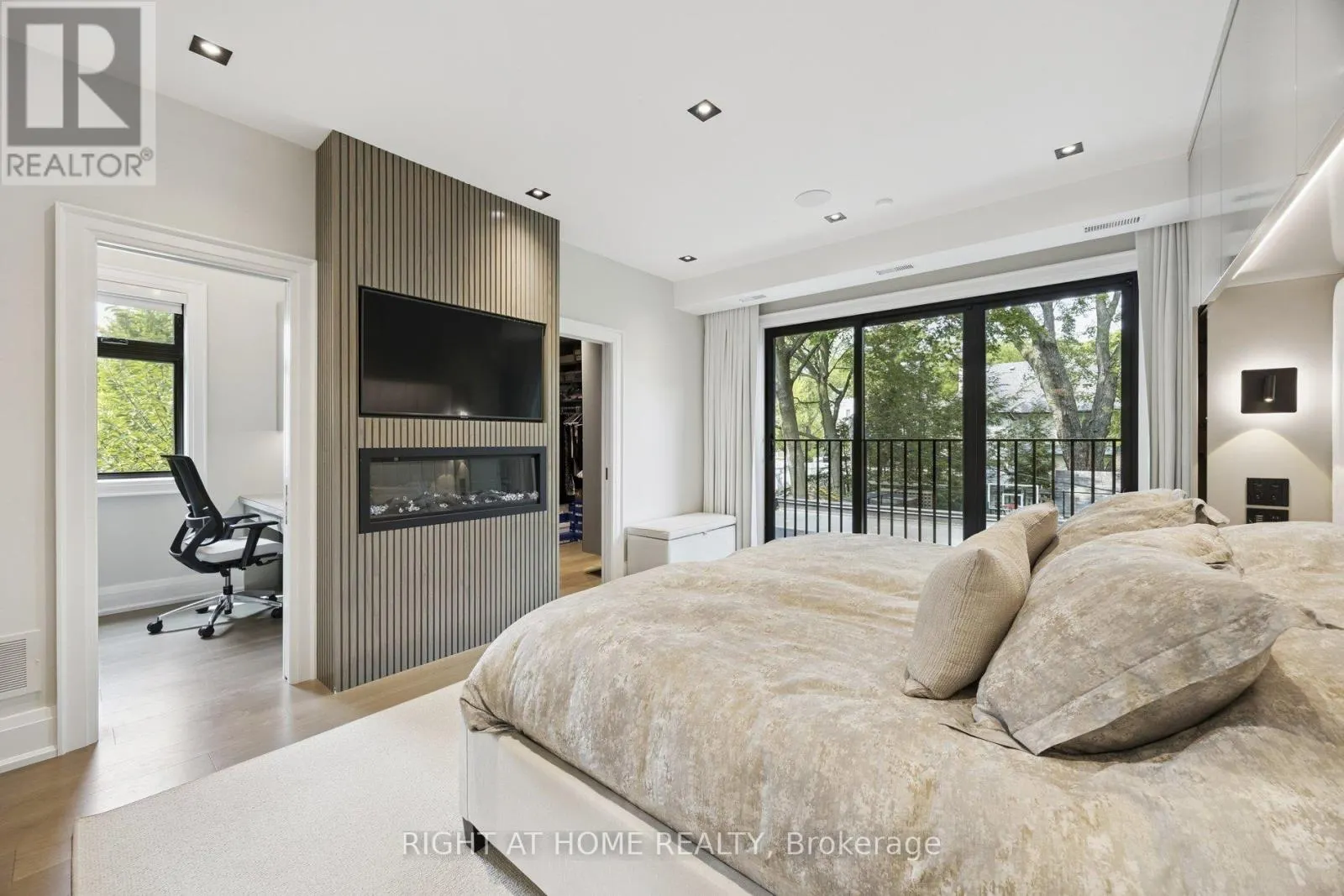 12 MILLBANK AVENUE