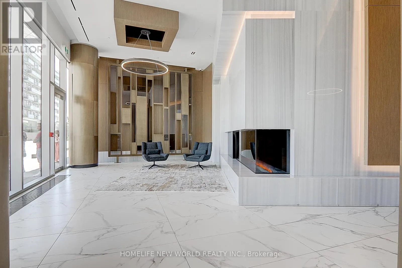 2707 - 15 QUEENS QUAY E