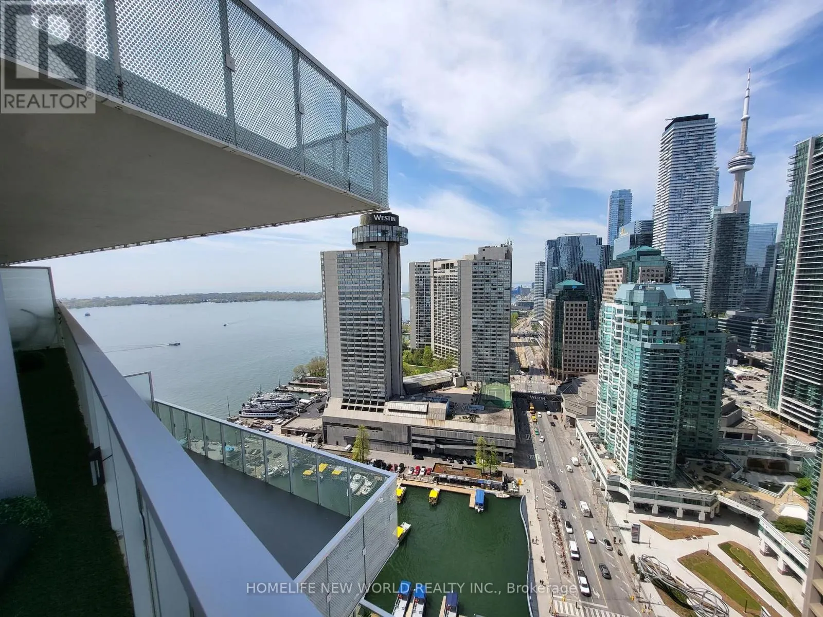 2707 - 15 QUEENS QUAY E