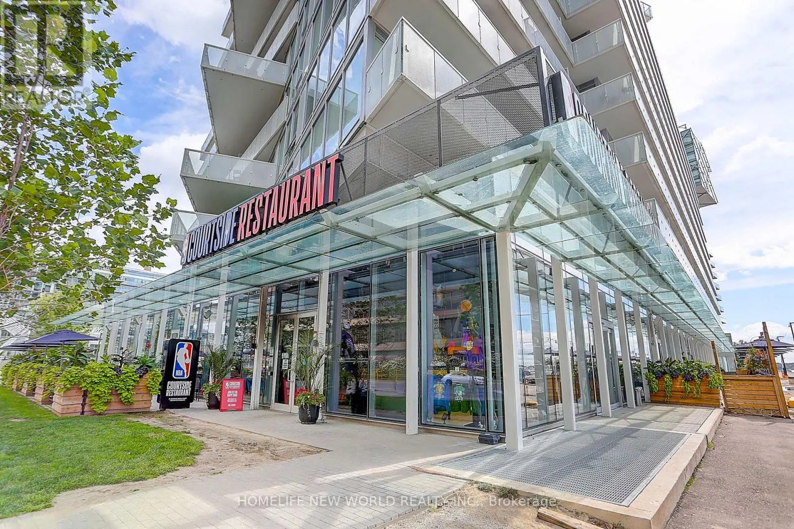 2707 - 15 QUEENS QUAY E