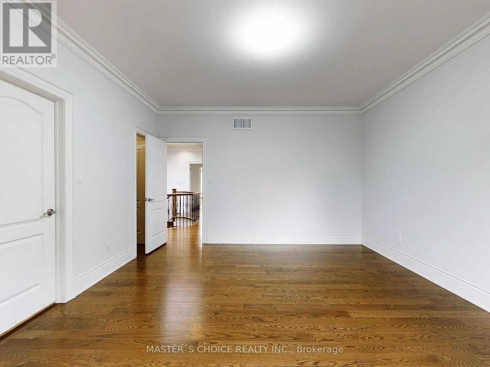 6 TERRACE AVENUE