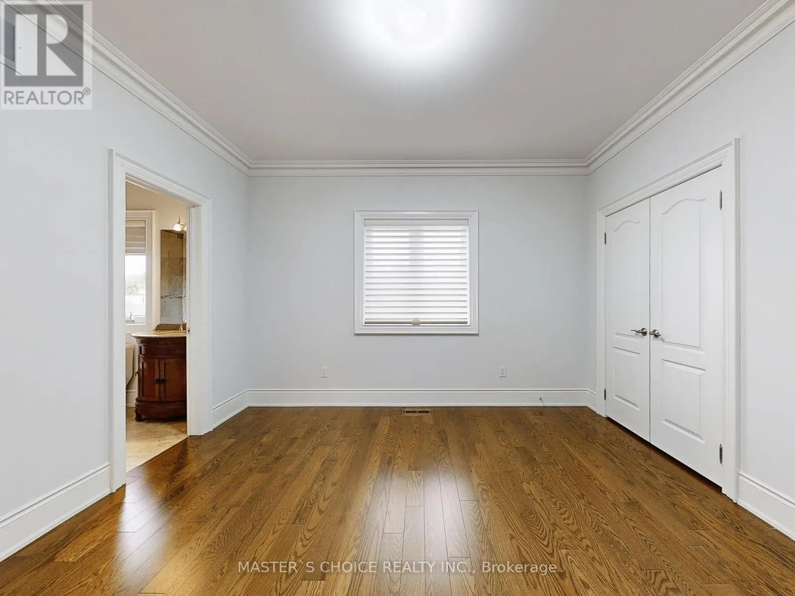 6 TERRACE AVENUE