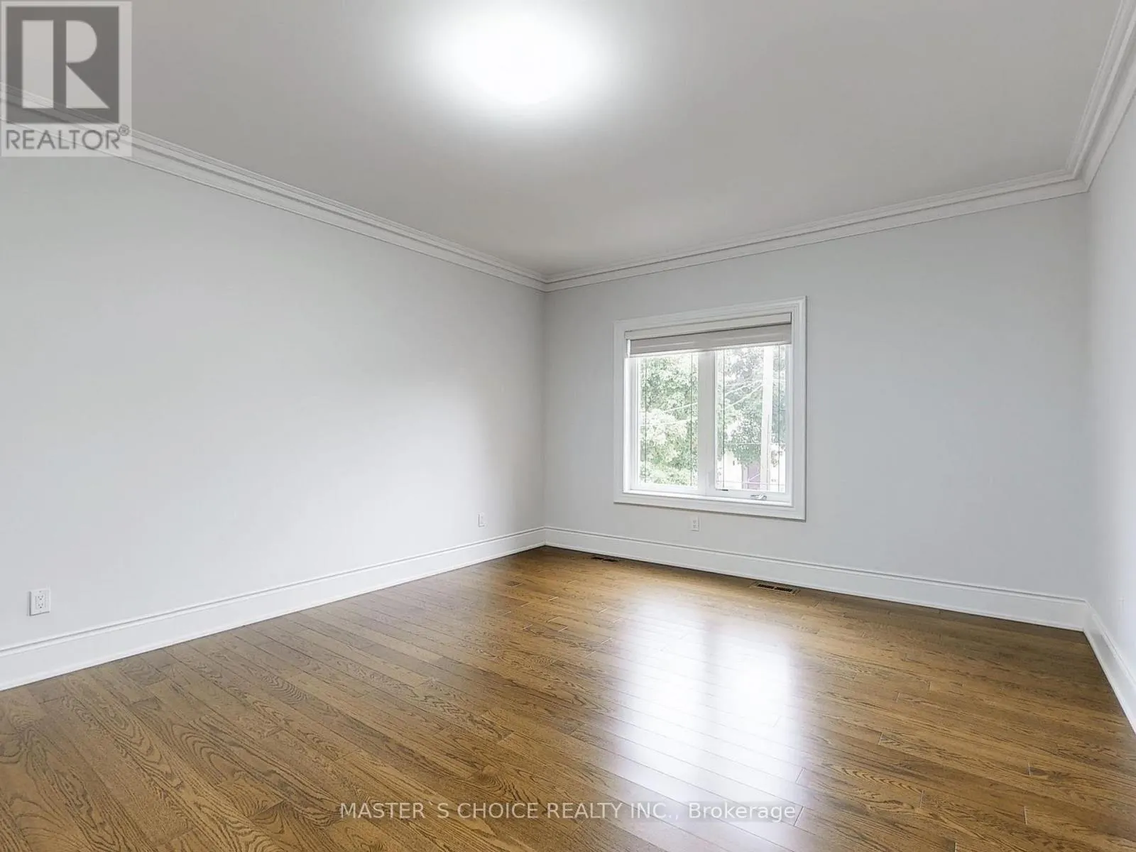 6 TERRACE AVENUE