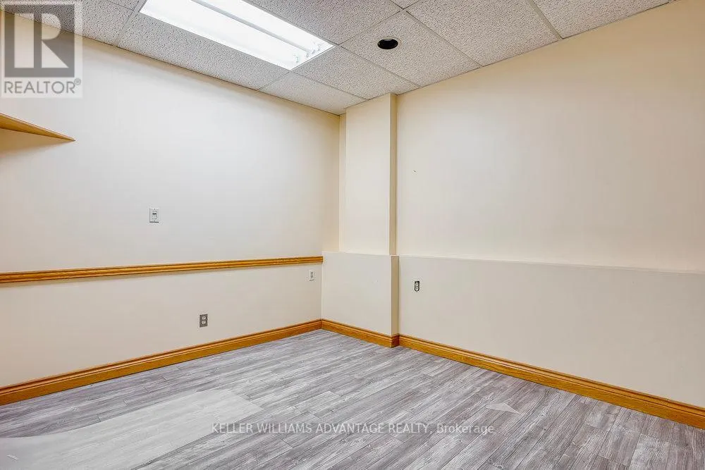 203B - 302 SPADINA AVENUE
