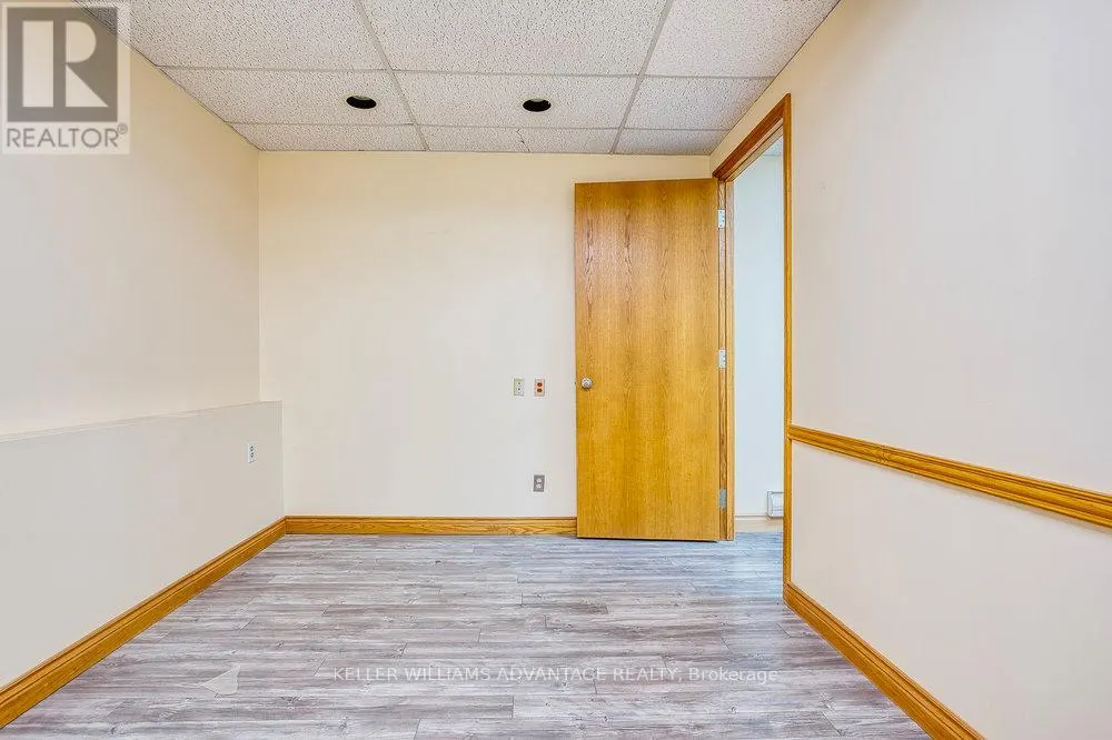 203B - 302 SPADINA AVENUE
