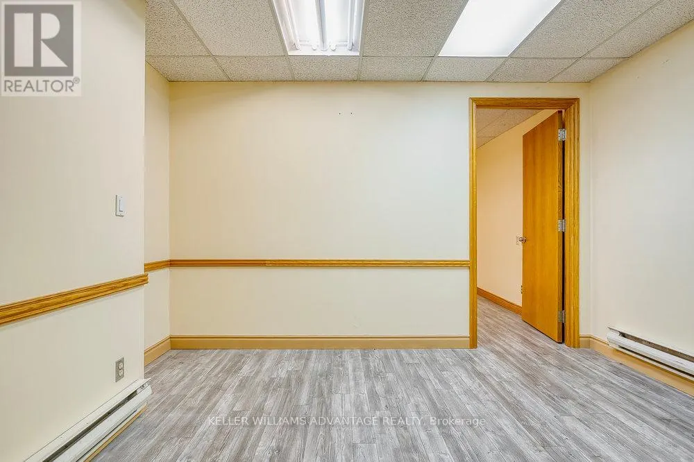 203B - 302 SPADINA AVENUE