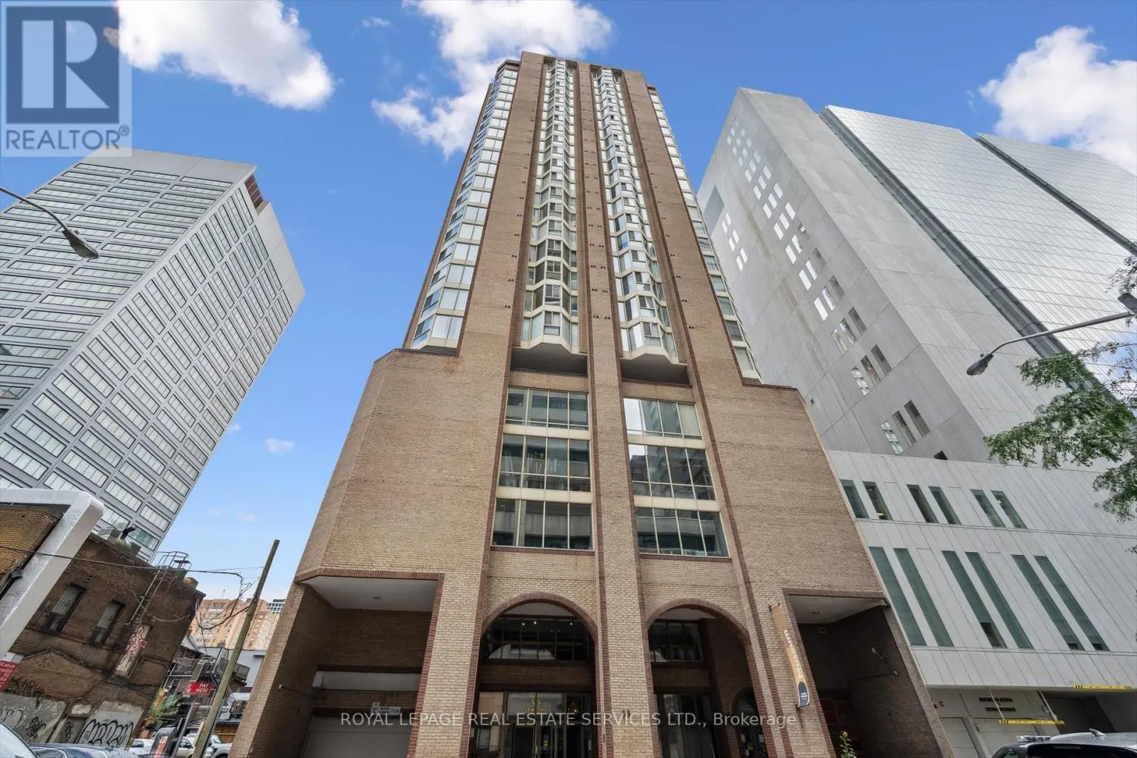 703 - 55 CENTRE AVENUE