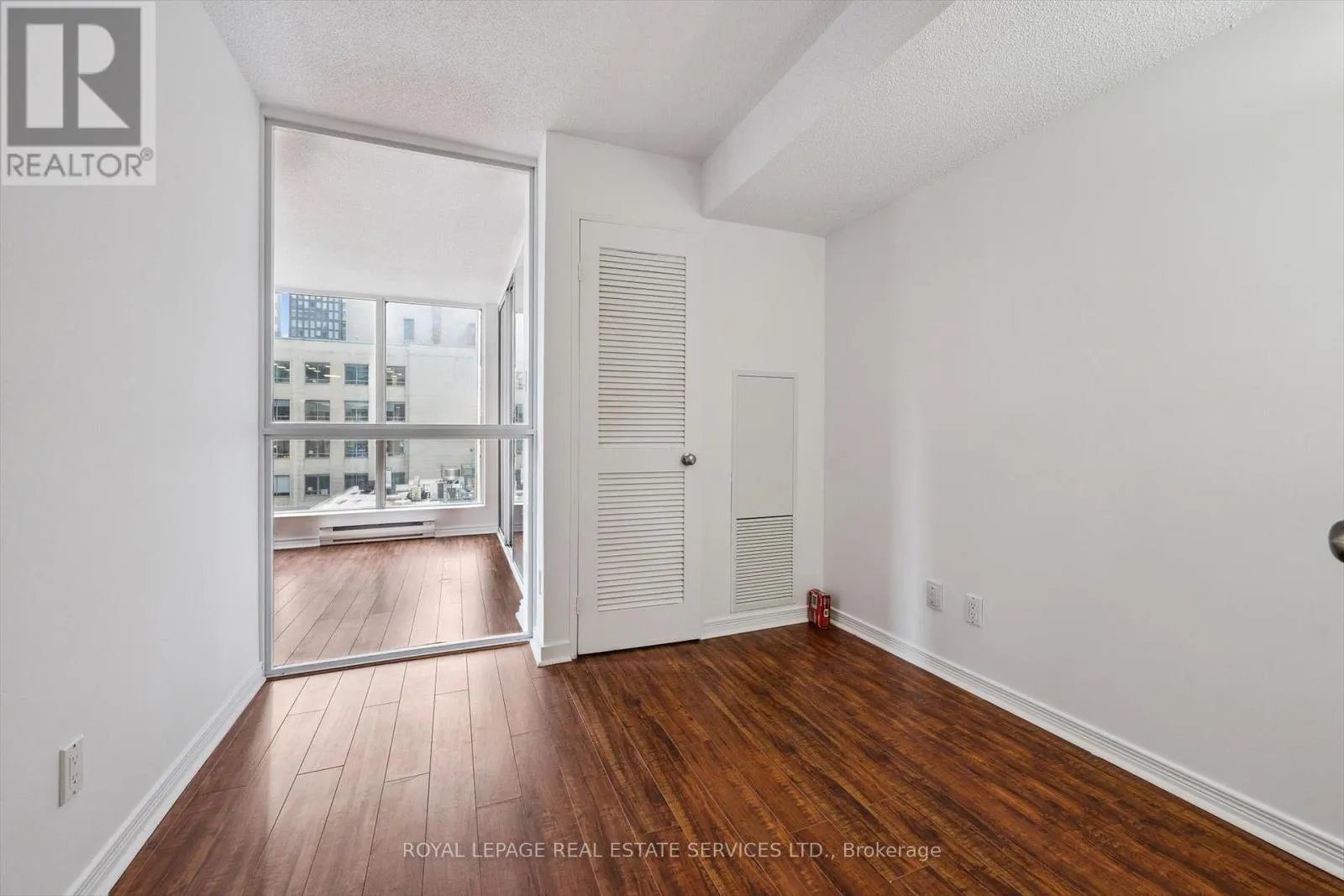 703 - 55 CENTRE AVENUE