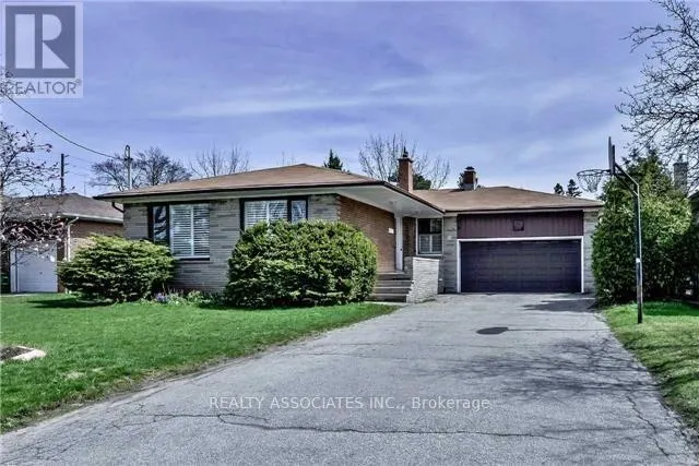 9 MUIRKIRK ROAD E